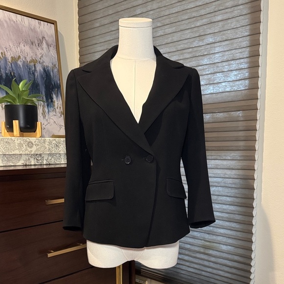 Ann Taylor Jackets & Blazers - Woman's Ann Taylor Classic Black Blazer with 3/4 Sleeves. Size 2P